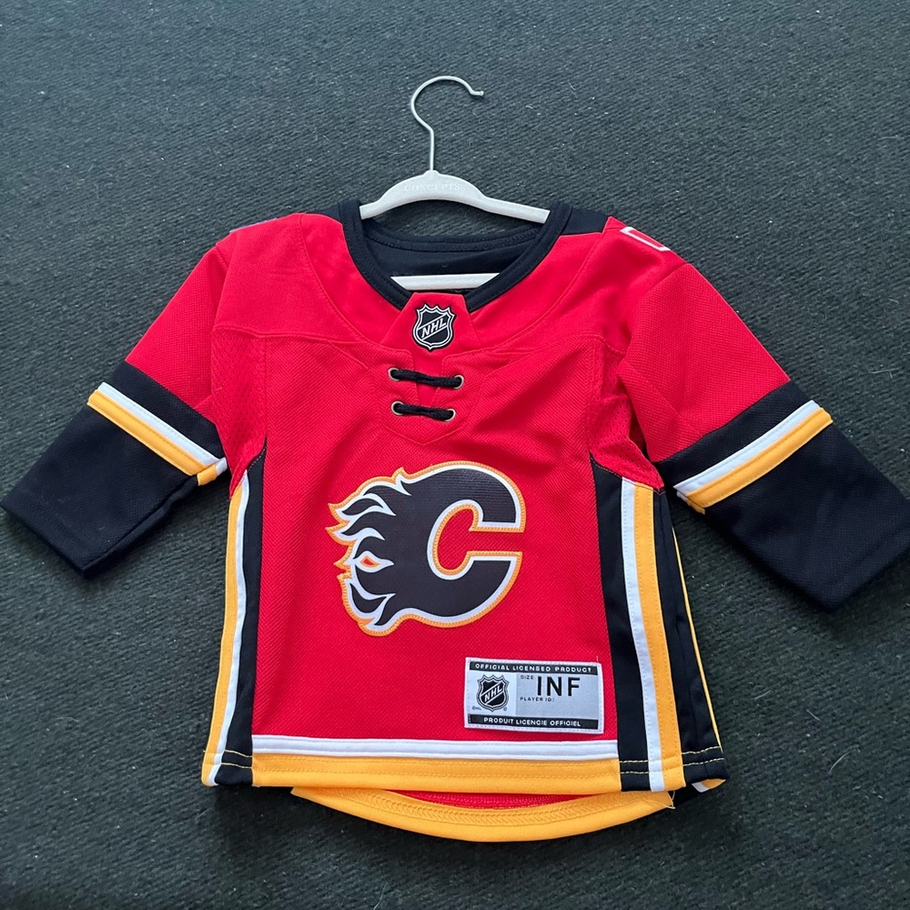 NHL Calgary Flames Jersey - INF SIze